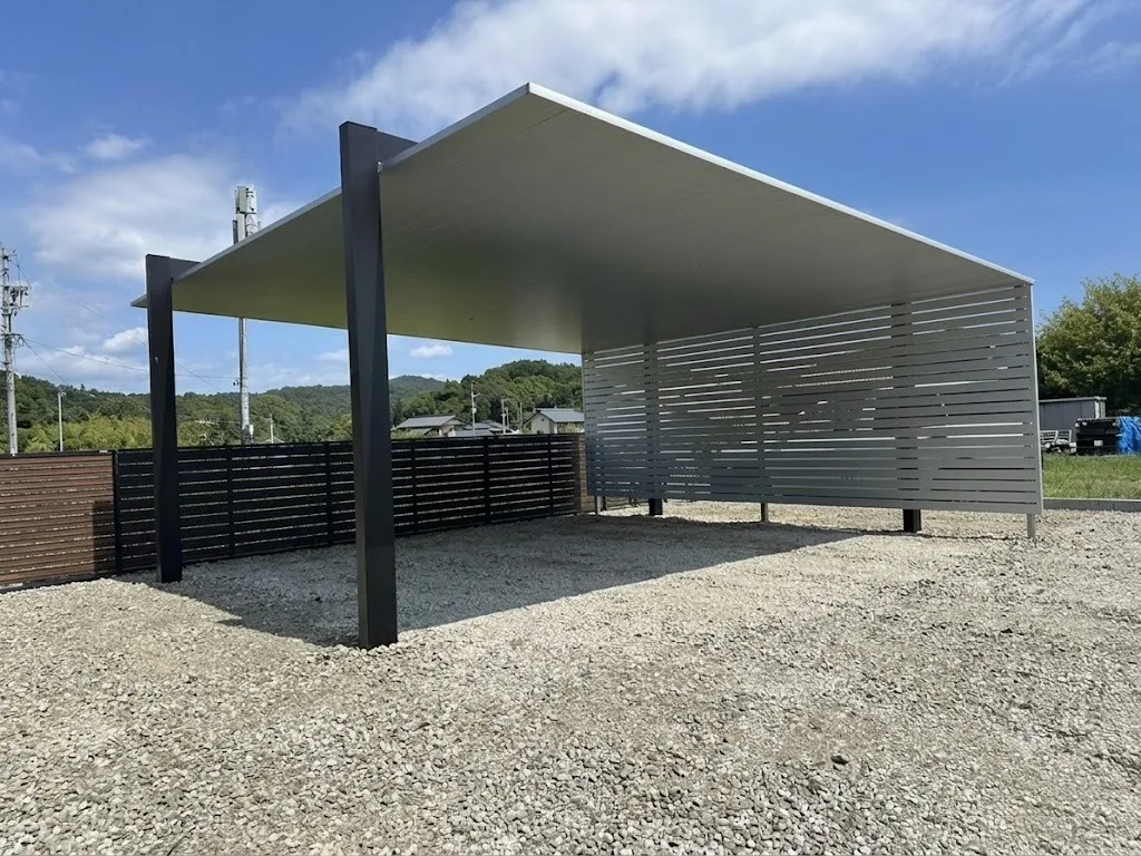 【事務所展示】スタイリッシュな洗練空間！LIXIL「カーポートSC 2台用」